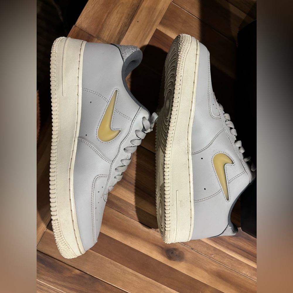 Nike Air Force 1 light bone men’s sz 10 - Picture 4 of 7